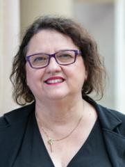 Lorelle Holland